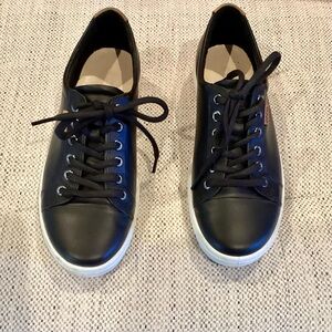 Ecco Black Women’s lightweight leather sneaker.  Worn twice.